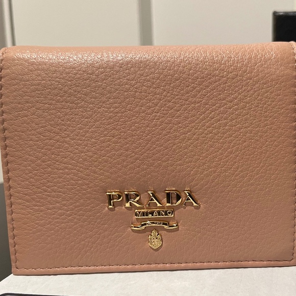 NWOT PRADA Saffiano Leather Wallet - Picture 1 of 6